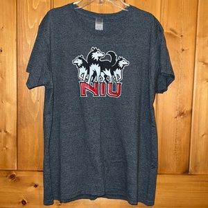 NIU- Northern Illinois University T-Shirt Size: Large